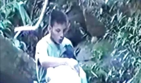Nesretne ruke i njezina vintage sex videok obrijana maca