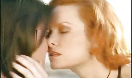 Ali to je daleko od svega, jer će simpatična lascivska žena biti maštovito sjebana s rakom. I sigurno će joj classic porno movis se svidjeti