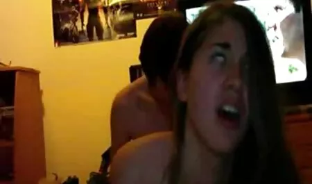 Teen Lizz Tayler miluje se s momkom i vintage porno filmovi guta spermu