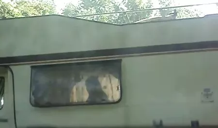 Mlada retro filme porno djevojka iz Azije trzala je člana masažnog terapeuta