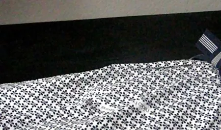 Jerking penis na crvenoj tangi retro movie xxx svoje žene