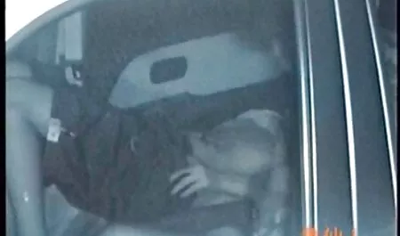 Kuja je vezala momka vintage film erotic lisicama i udarala ga bičem