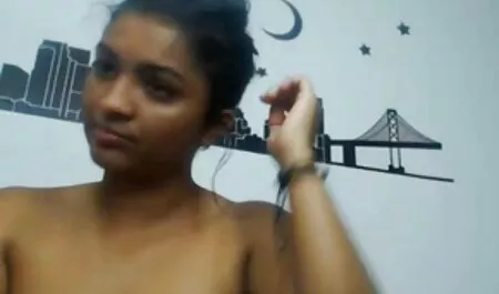 Plavuša vintage sex videok s velikim sisama čvrsto je izvukla pijetao