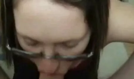 Jeben u raznim pozama i sperma u maca cinema vintage porn
