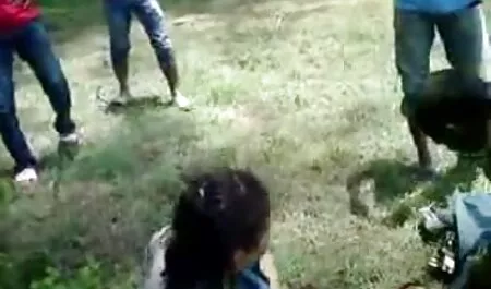 Seksi maca retro porno muvis masturbira, kuja je zadovoljna svojim orgazmom