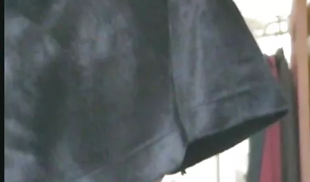 Direktor tvrtke retro italian xxx jeba djevojku u masci od lateksa