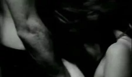 Ocijedite retro nude film svoju vruću spermu u mom trenutku