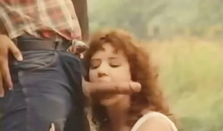 Maskirana plavuša s velikim sisama sisa classic porno movies penis