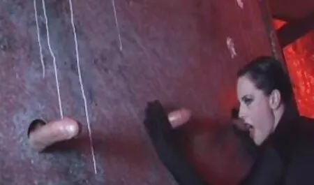 Stranka mladih pretvorila se u strastvenu orgiju studenata classic porno movies