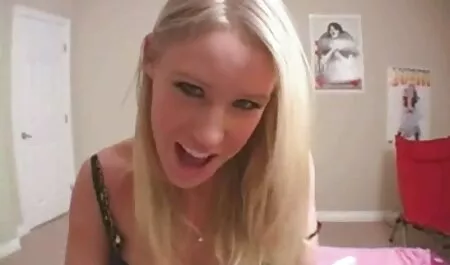 Užasne kuje prisilile su danish vintage sex movies momka da ih jebe u analu