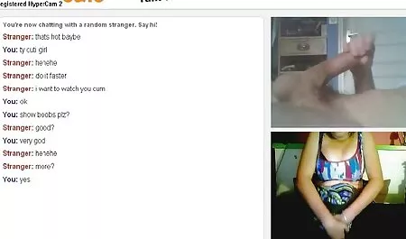 Djevojčica skinuta vintage porno filmovi pred kamerom