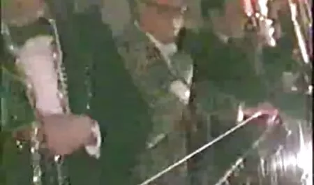 Brineta je retro sex xxx sisala pissyun i jebala rak na kauču