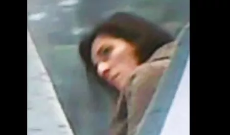 Skromne njemačke djevojke glume u sex retro film kućnom porniću