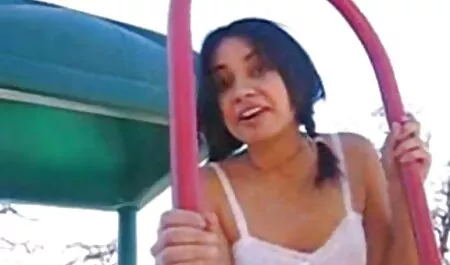 Nikita voli zabijati prste vintage retro xxx u obrijanu pičku, dio2