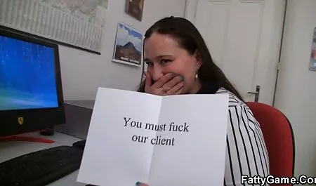 Nekoliko minuta kasnije ona je već gola, xxx vintage još malo, a student sisa penis svog partnera, a onda leži na boku dok njegov penis naporno radi u njenoj vagini