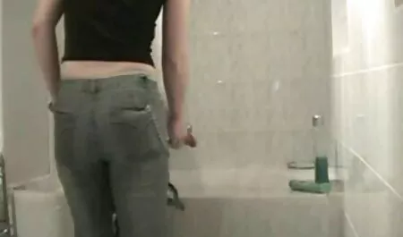 Djevojka jebeno duboko upala classic porn filme dva muškarca
