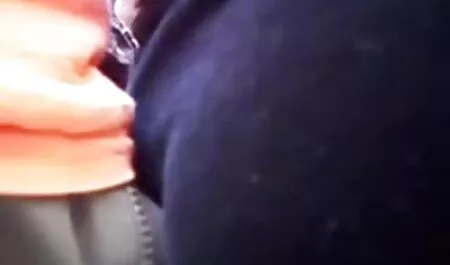 Bradati muškarac povukao vintage film porn je seksi plavušu na svoj kurac