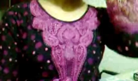 Slatku japansku sex film retro djevojku dobiva jebeni njen učitelj