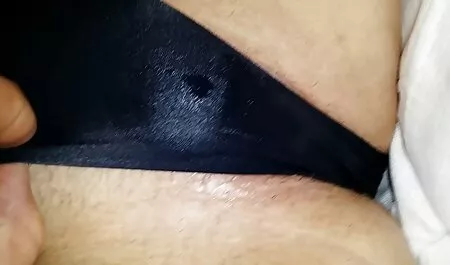 Nakon vintage tube film što smo se malo šetali Šetajući ulicom, naš junak zgrabio je vrlo simpatičnu djevojku s pigtailsima, cijelu večer ona će ga milovati i milovati, te imati seks sa njim